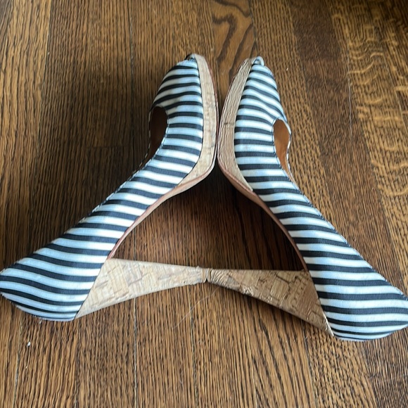 Michael Kors Open Toe Black and White Slip On Heels - Picture 5 of 7